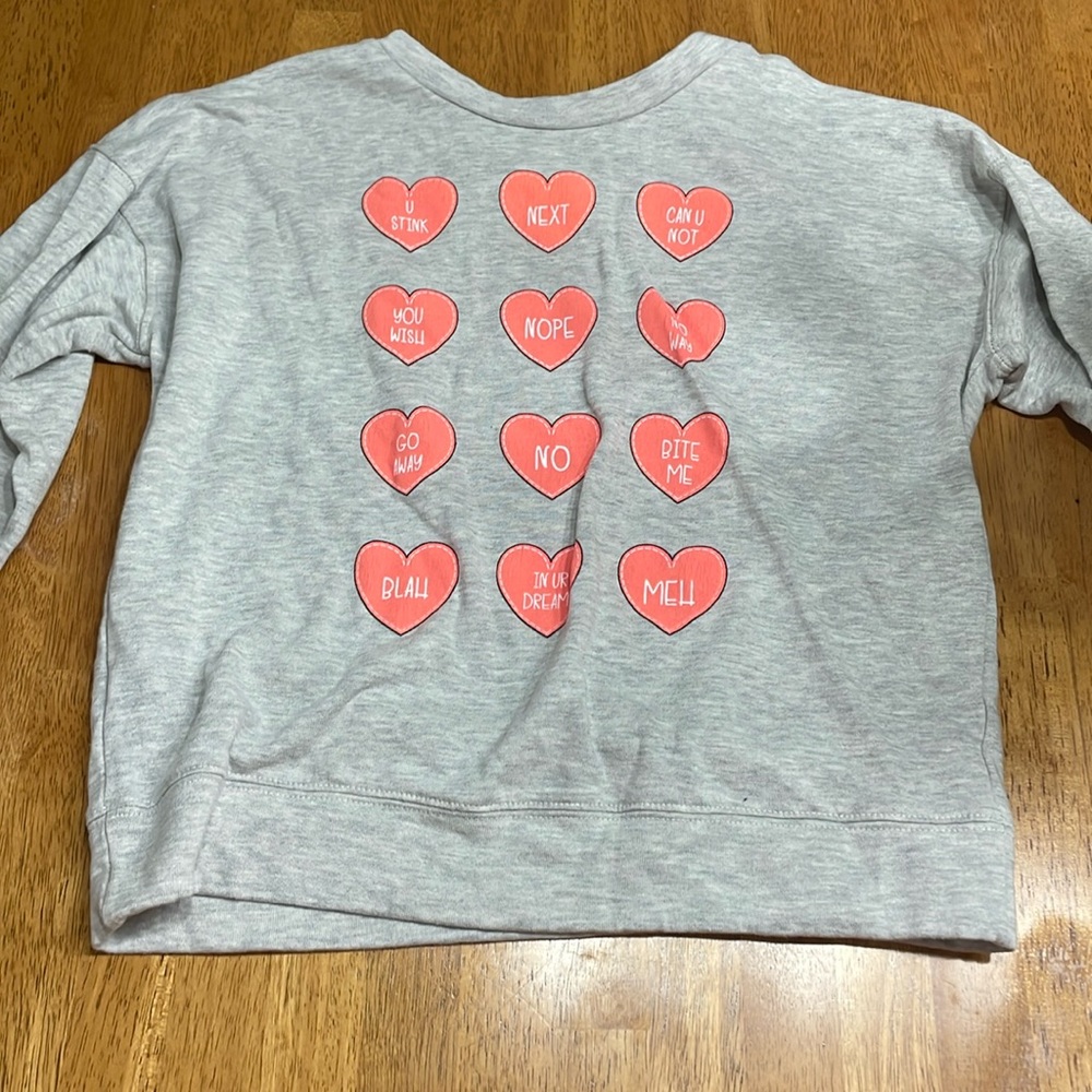 True Craft valentines crewneck